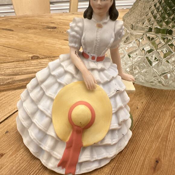 AVON PORCELAIN GONE WITH THE WIND SCARLETT O’HARA 1983‎ Vintage - Picture 3 of 13